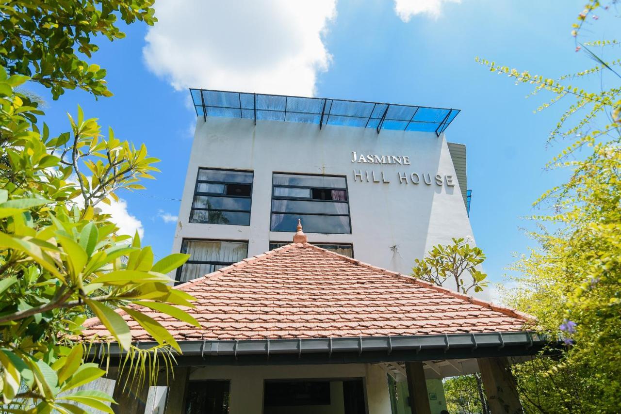Jasmin Hill House Hotel Kandy Exterior photo